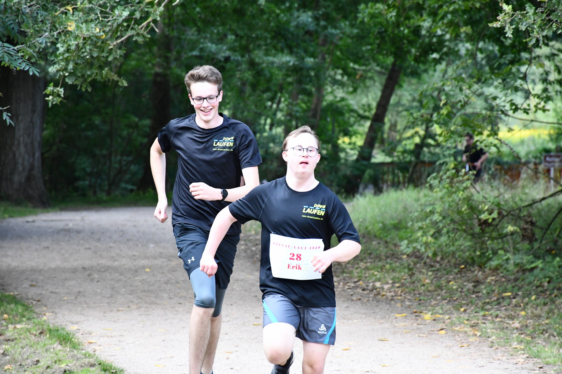 Titelbild: Volkslauf im Alstertal